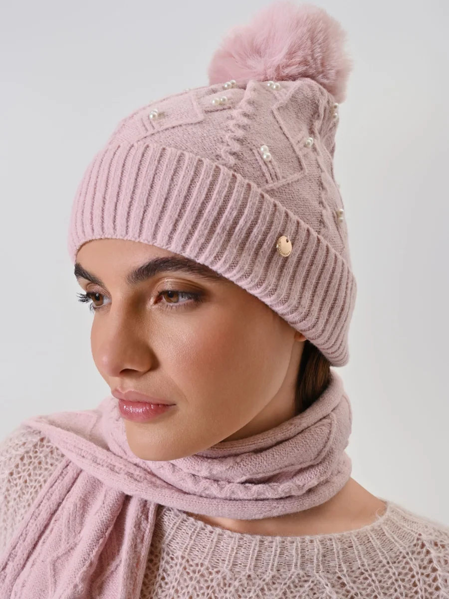 Cappello con Pon Pon e Trecce Rosa – Image 3