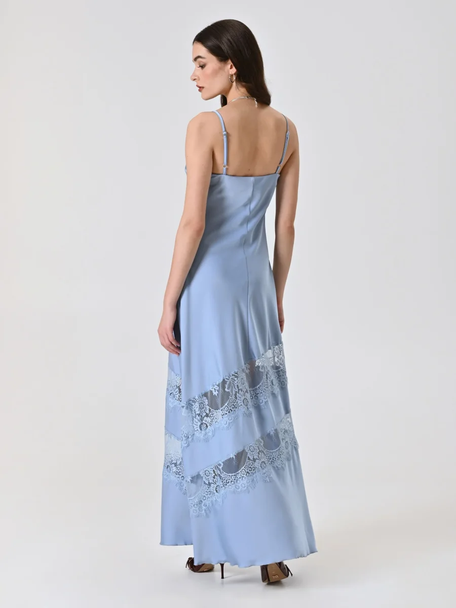 Abito in Raso Azzurro con Inserti in Pizzo – Image 3