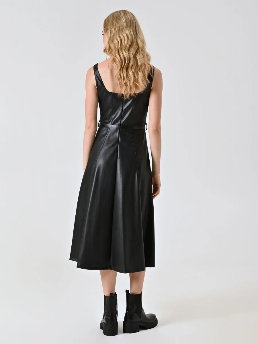 Abito a Ruota in Simil Pelle Nero – Image 4