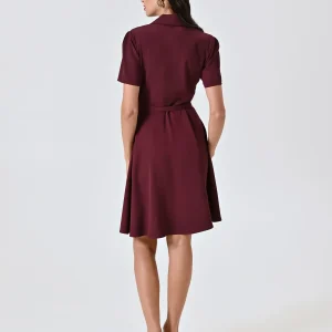 Abito con Zip e Colletto