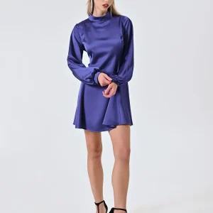 Abito Corto con Schiena Scoperta