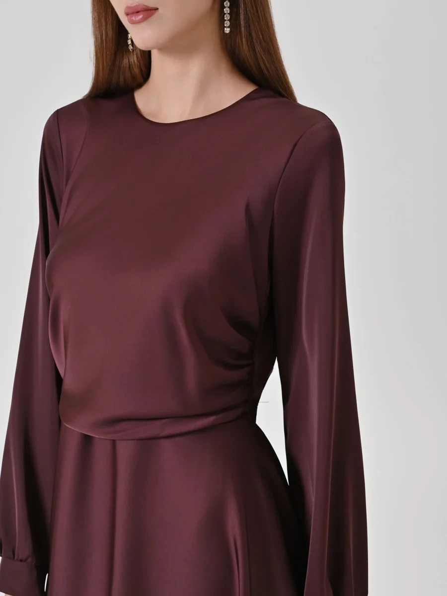 Abito a ruota in raso color cioccolato – Image 4