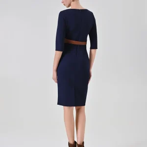 Tubino blu con cintura in vita