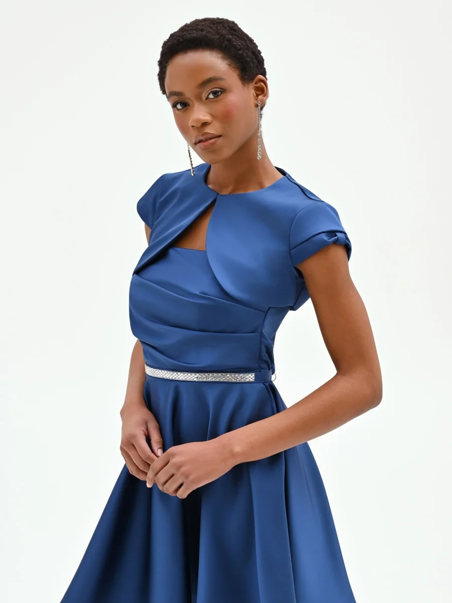 Coprispalla blu brillante in raso – Image 6