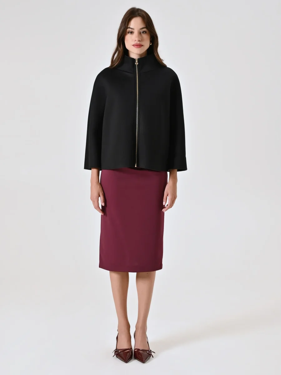 Cappa Nera in Tessuto Scuba – Image 3