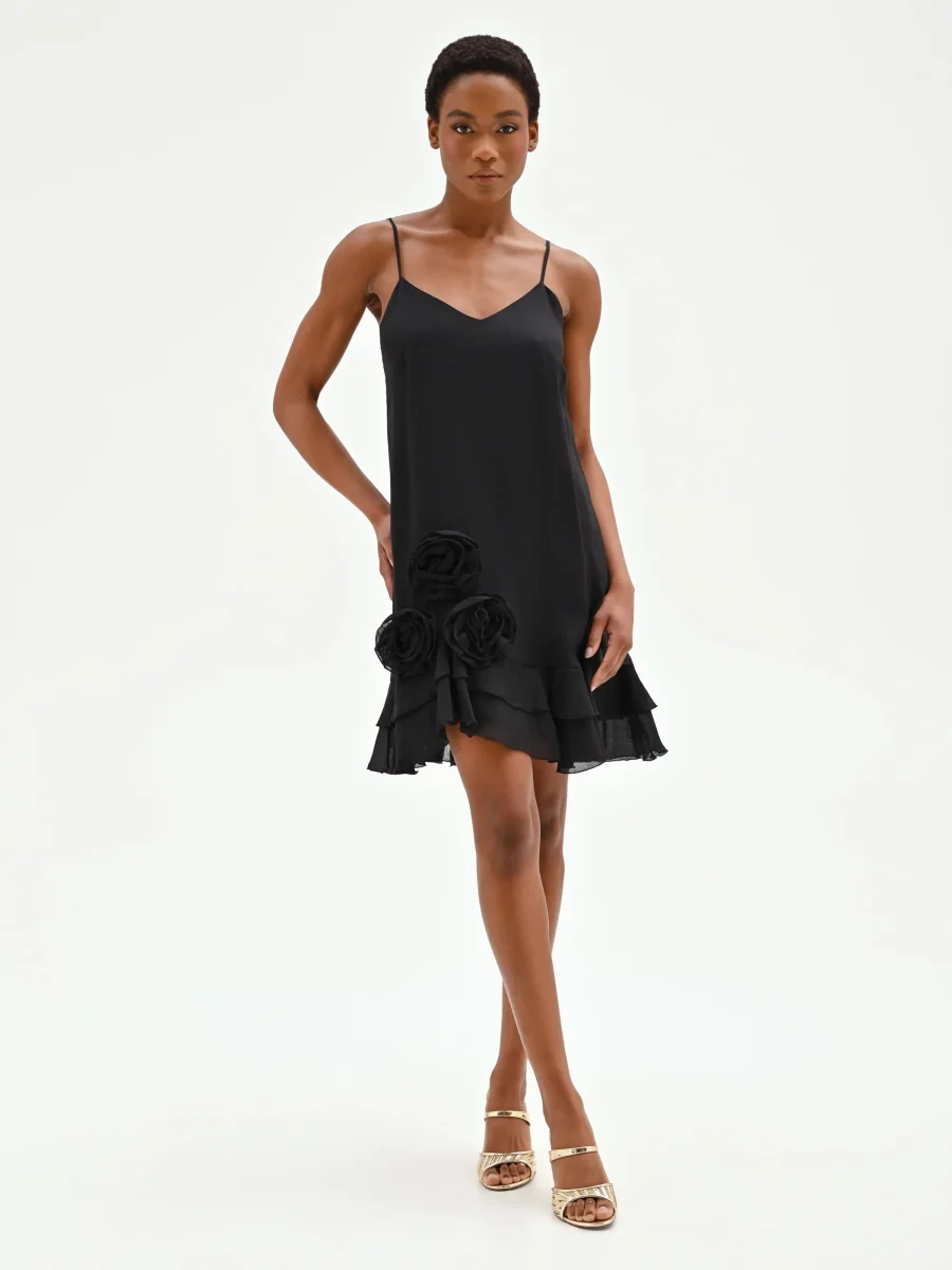 Mini abito nero in lyocell con rose applicate e balze – Image 5