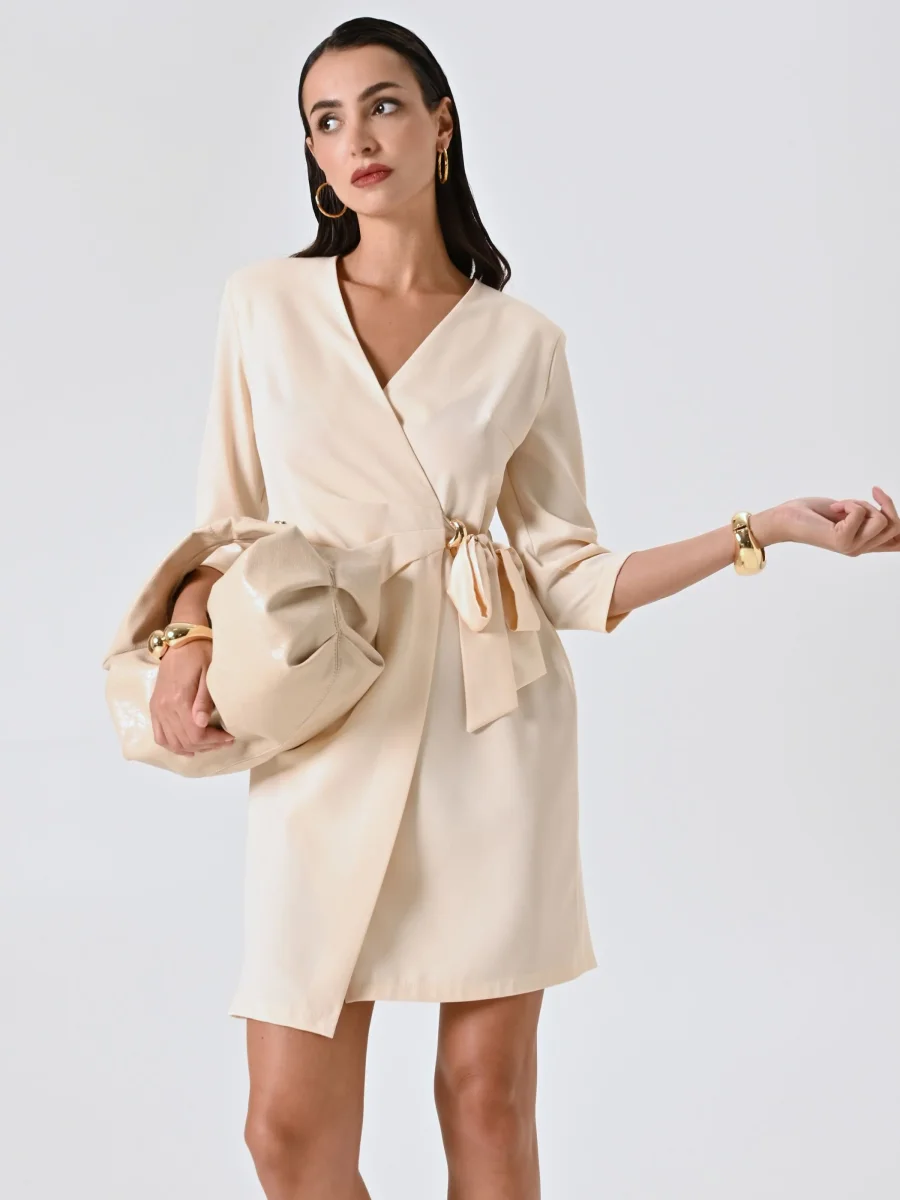 Abito Wrap con Nastri in Raso e decoro Gioiello Beige – Image 6