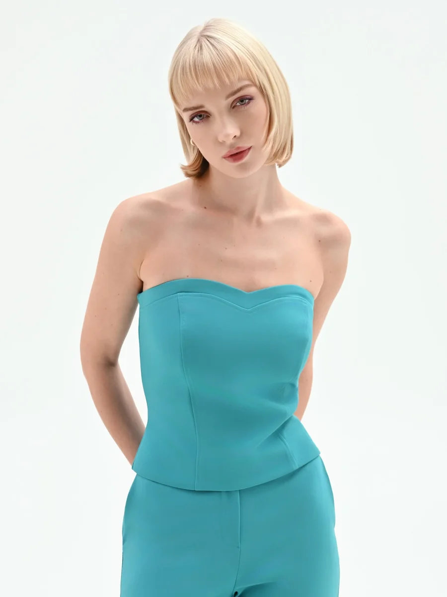 Top Studio verde smeraldo a cuore con impunture – Image 6