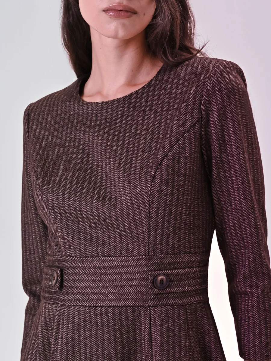 Abito a Ruota in Tessuto Maschile Marrone – Image 4