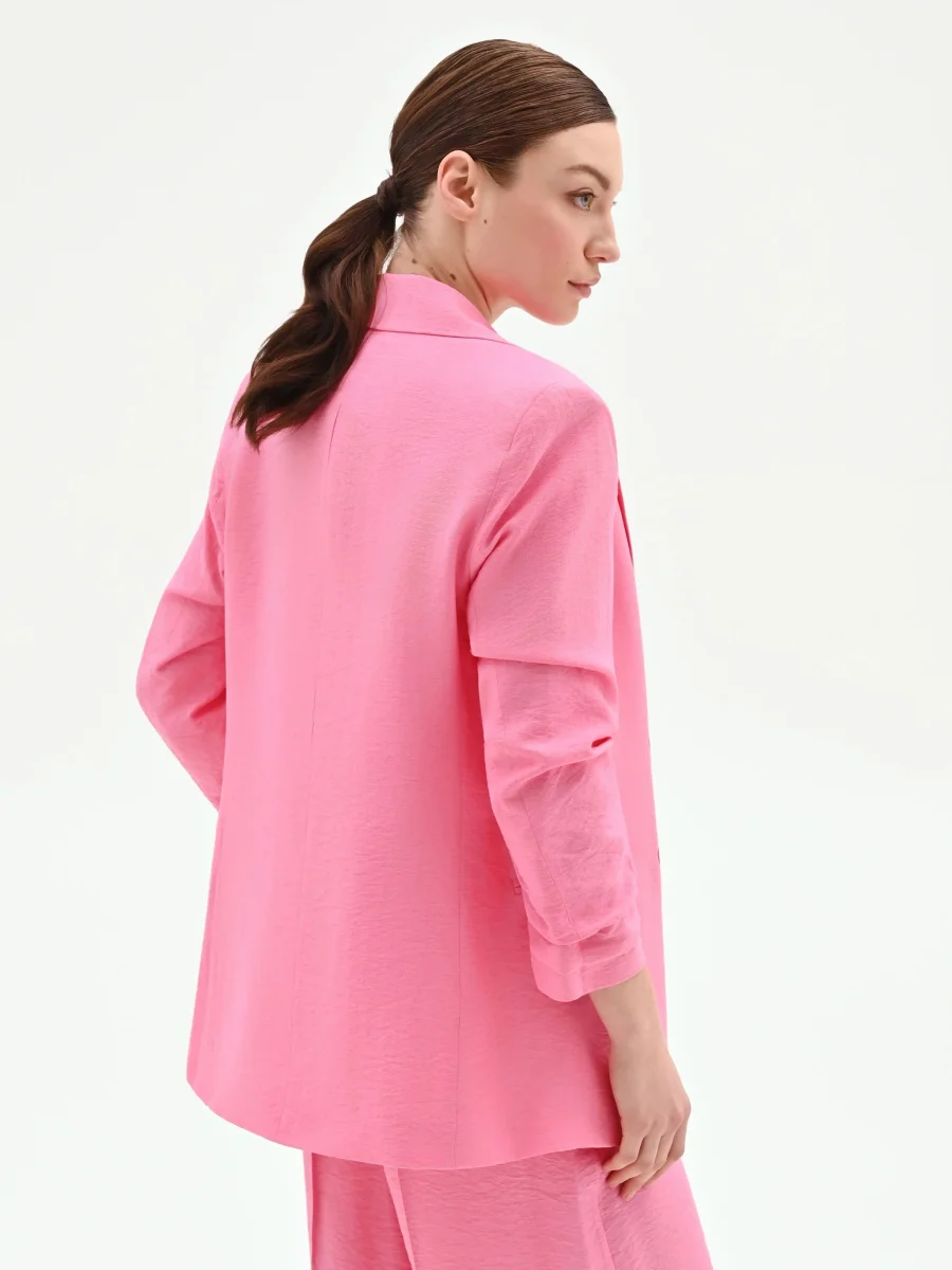 Giacca doppiopetto rosa con finitura satinata – Image 2