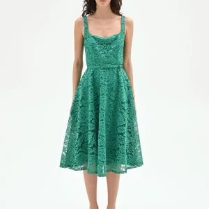 Abito midi verde prato in pizzo macramé