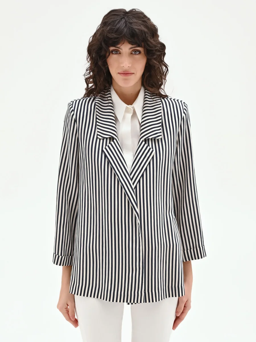 Giacca bianca a righe blu – Image 3