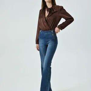 Jeans Flared Vita Alta con Bottoni Piatti