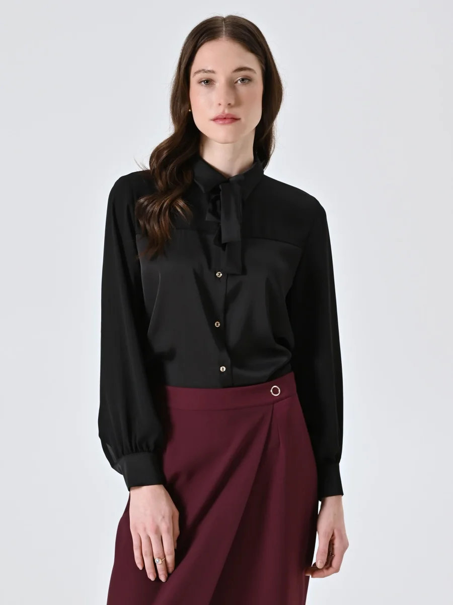 Camicia Nera con Fiocco Removibile – Image 3