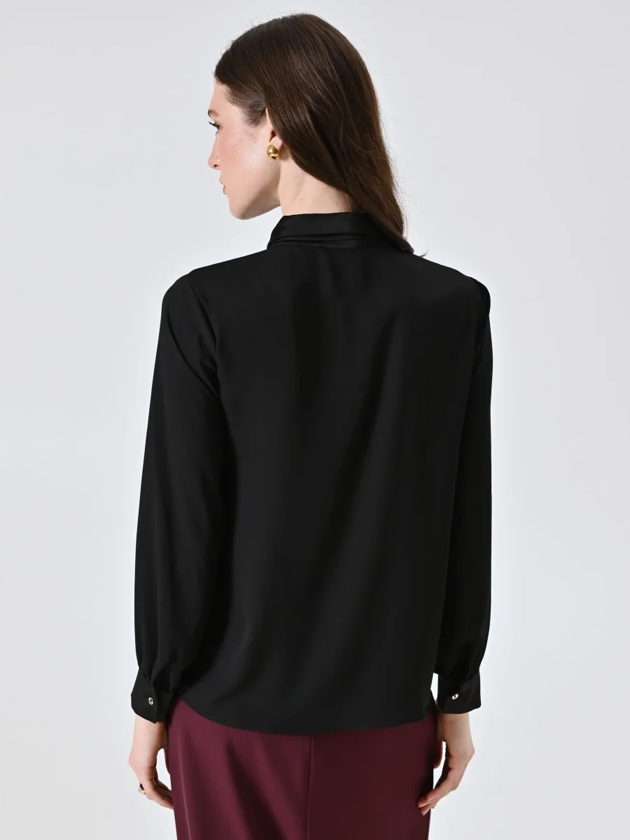 Camicia Nera con Fiocco Removibile – Image 5
