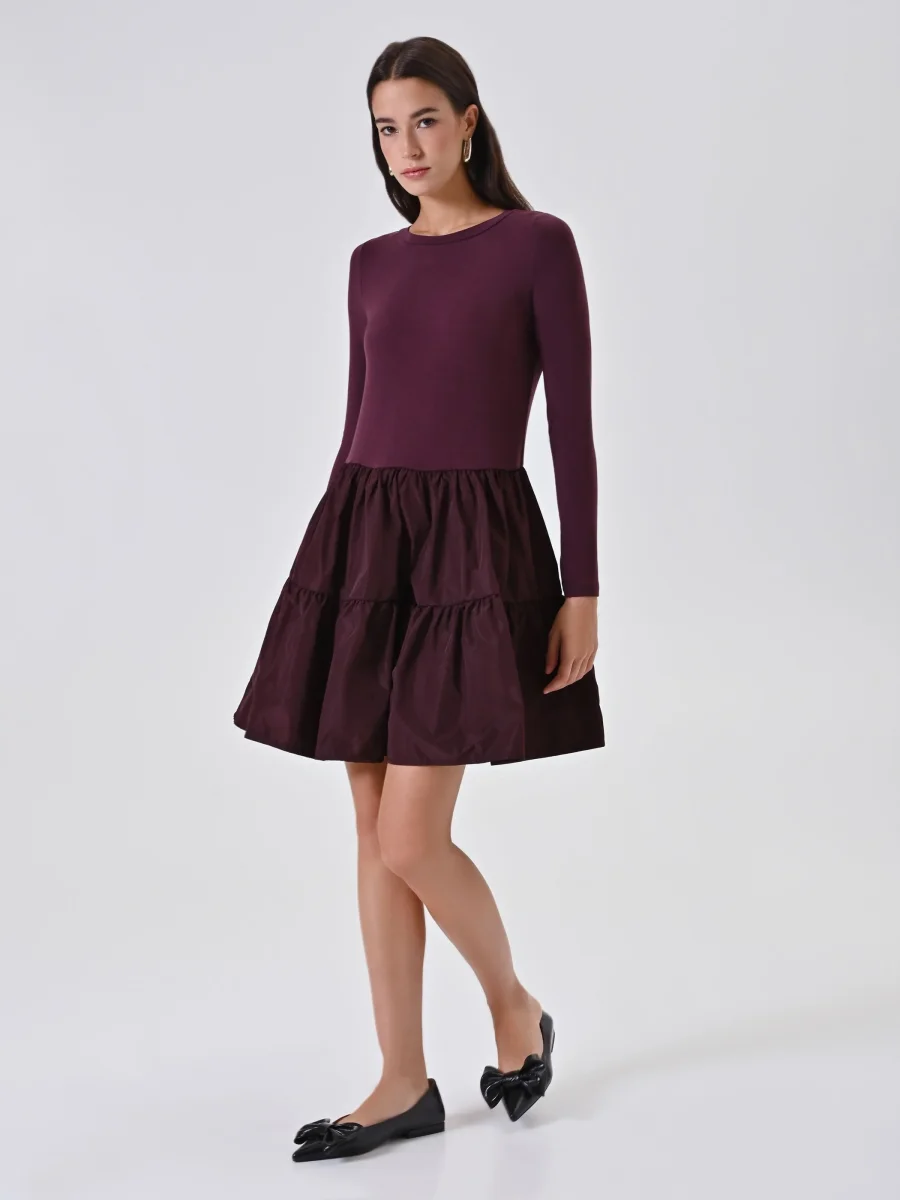 Abito Bordeaux in Maglia con Gonna a Balze – Image 5