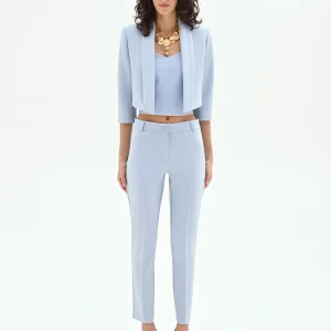 Giacca cropped cielo azzurro in tessuto tecnico