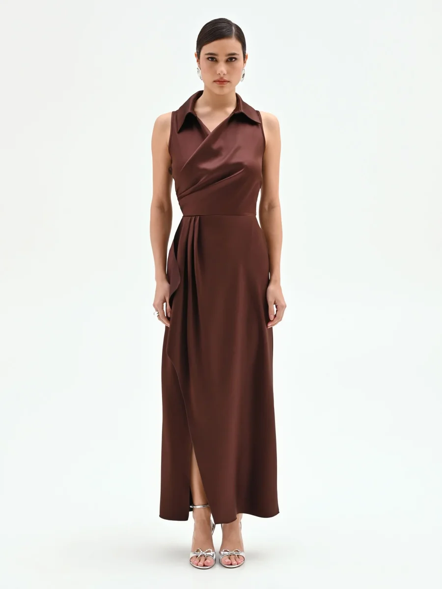 Abito longuette cioccolato con drappeggio – Image 2