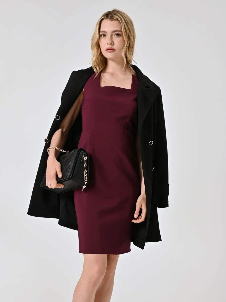 Tubino Bordeaux con Scollo Quadrato – Image 6