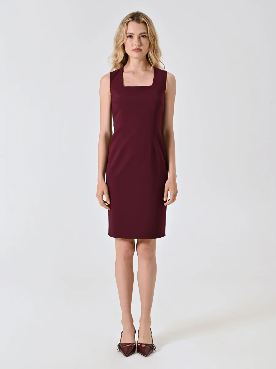 Tubino Bordeaux con Scollo Quadrato – Image 3