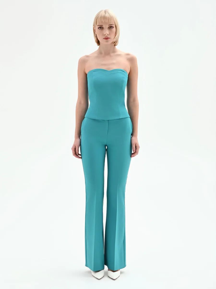 Top Studio verde smeraldo a cuore con impunture – Image 2