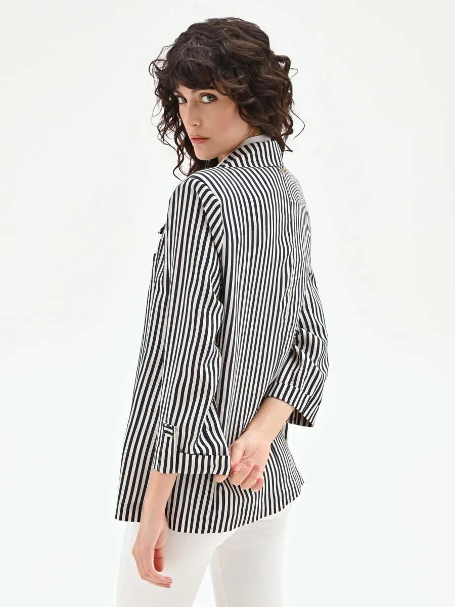 Giacca bianca a righe blu – Image 4