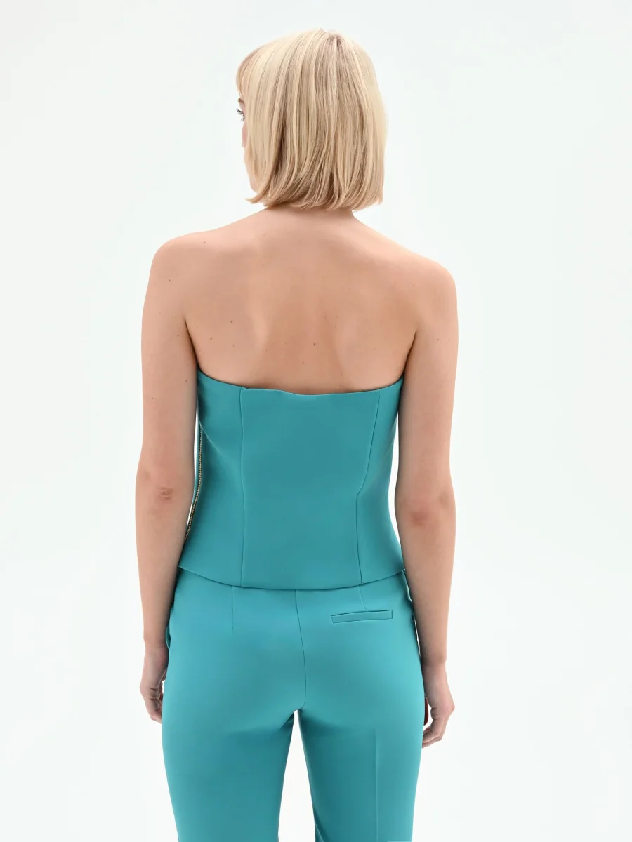 Top Studio verde smeraldo a cuore con impunture – Image 4