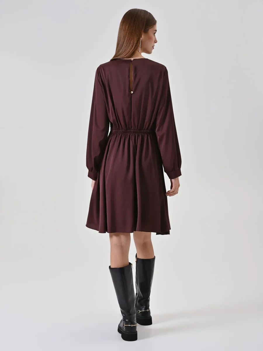 Abito a ruota in raso color cioccolato – Image 3