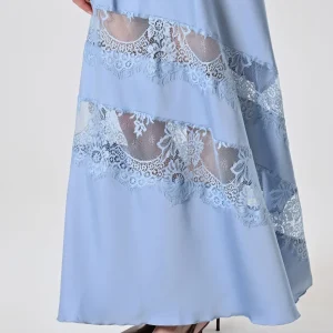 Abito in Raso Azzurro con Inserti in Pizzo