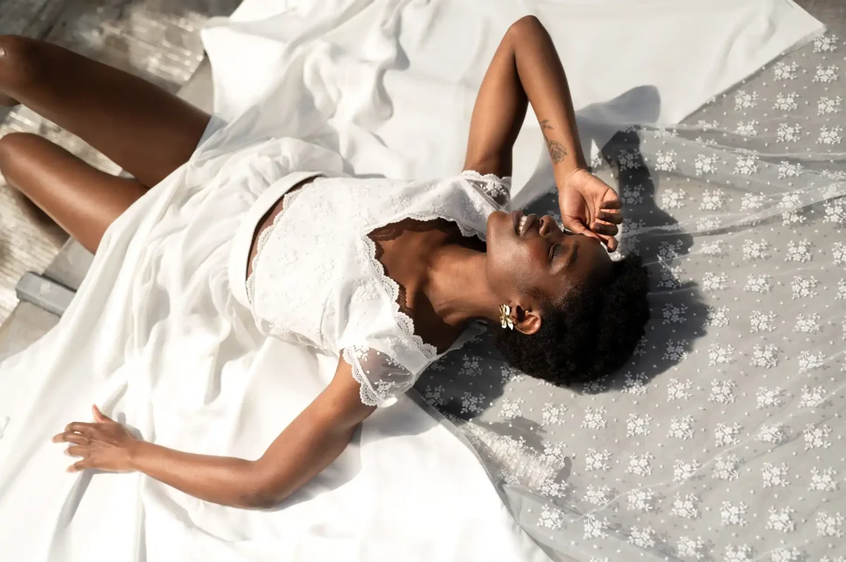 La Suggestive - Ensemble – Image 6