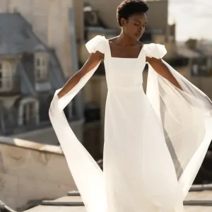 La Mystérieuse - Robe et Epaulettes