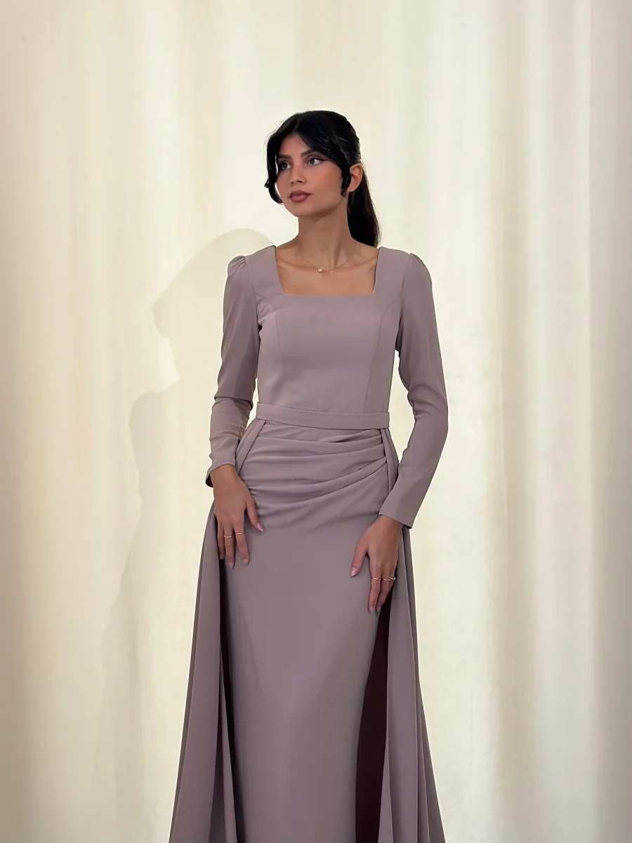 Zenia Taupe – Image 3