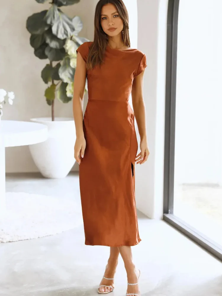 Robe cuivrée mi-longue