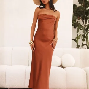 Robe longue couleur terre cuite