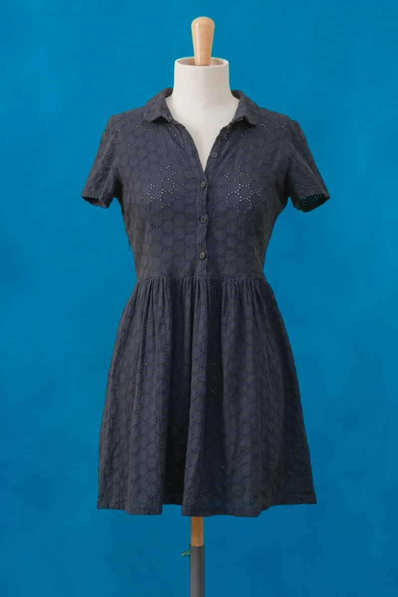 Seconde Main - Robe chemise dentelle bleu marine 12 - L'Amusée