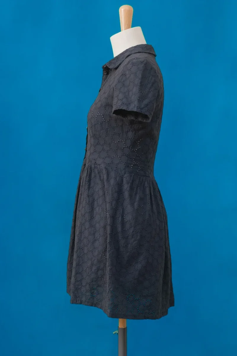 Seconde Main - Robe chemise dentelle bleu marine 12 - L'Amusée – Image 4