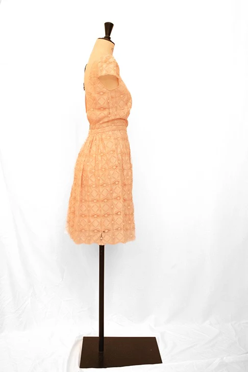 Seconde Main - Robe en dentelle rose 65 - L'Amusée – Image 4