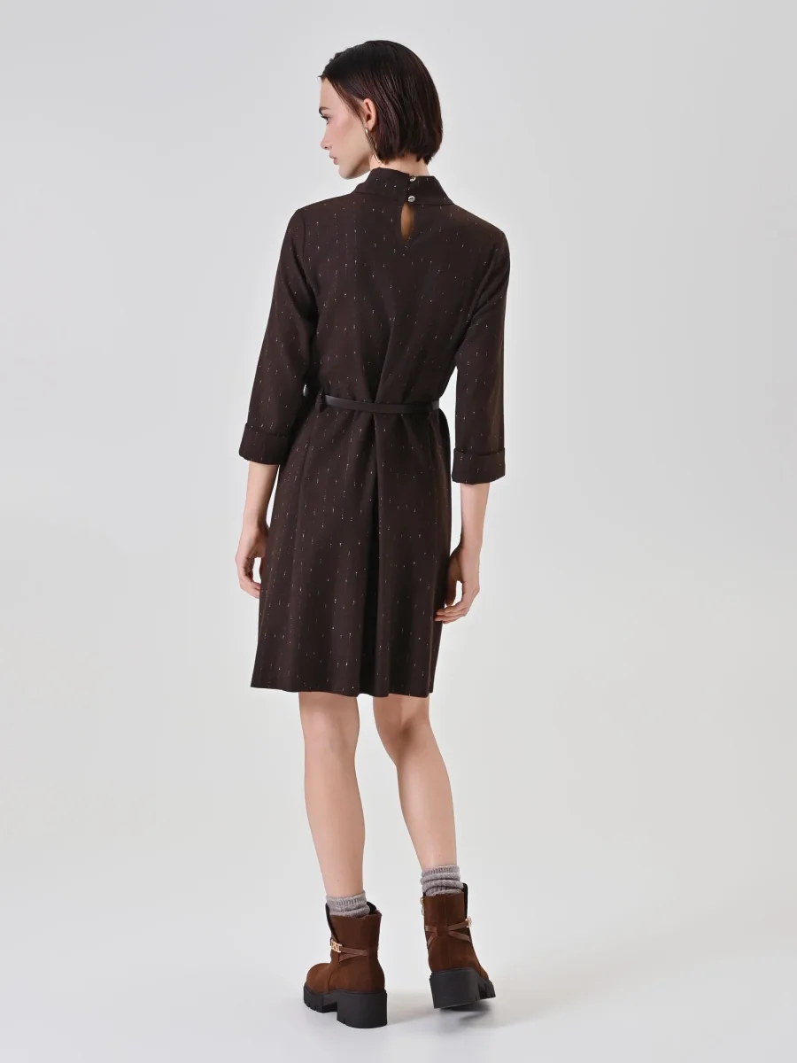 Abito cioccolato gessato con fusciacca – Image 3