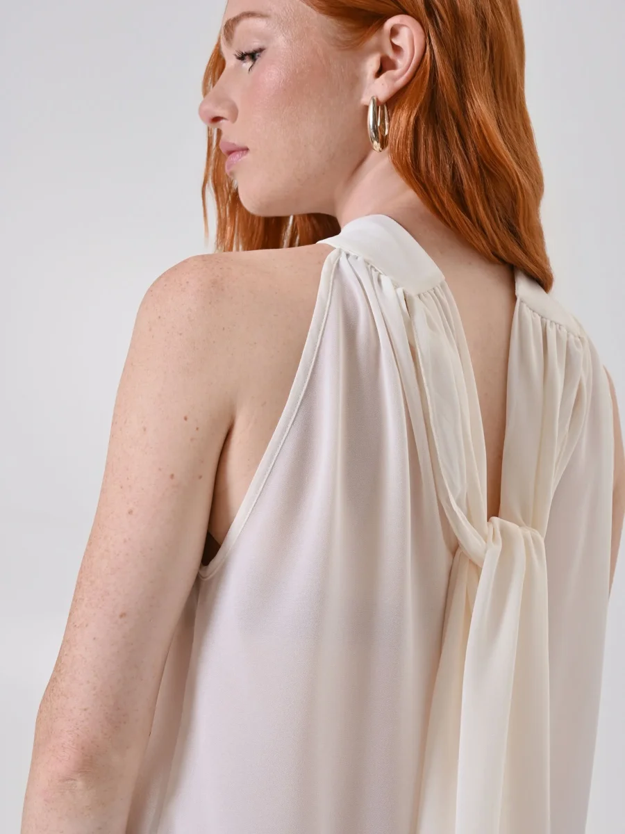 Top Bianco con Maxi Fiocco – Image 5