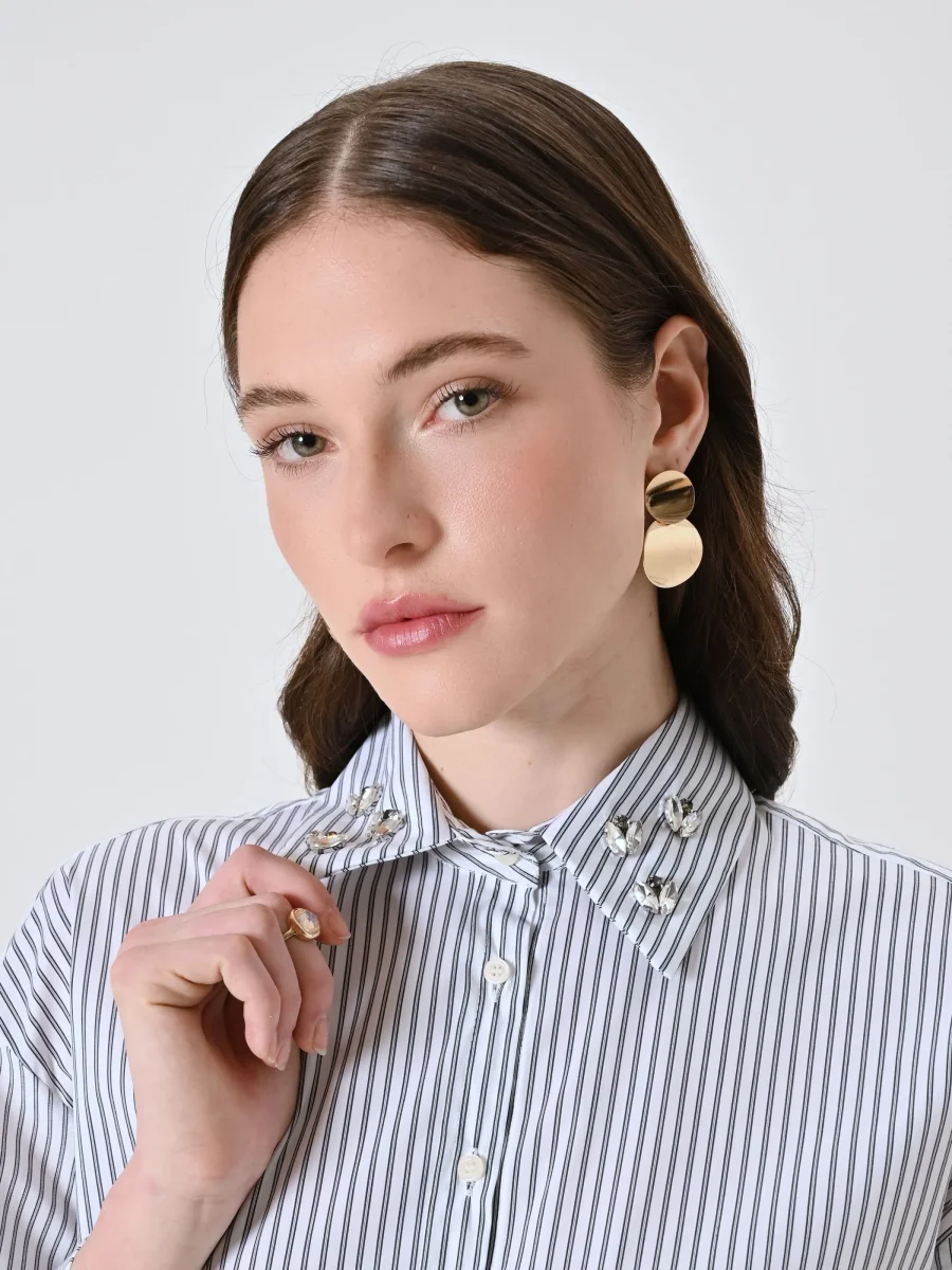 Camicia a Righe con Decoro Pietre – Image 4