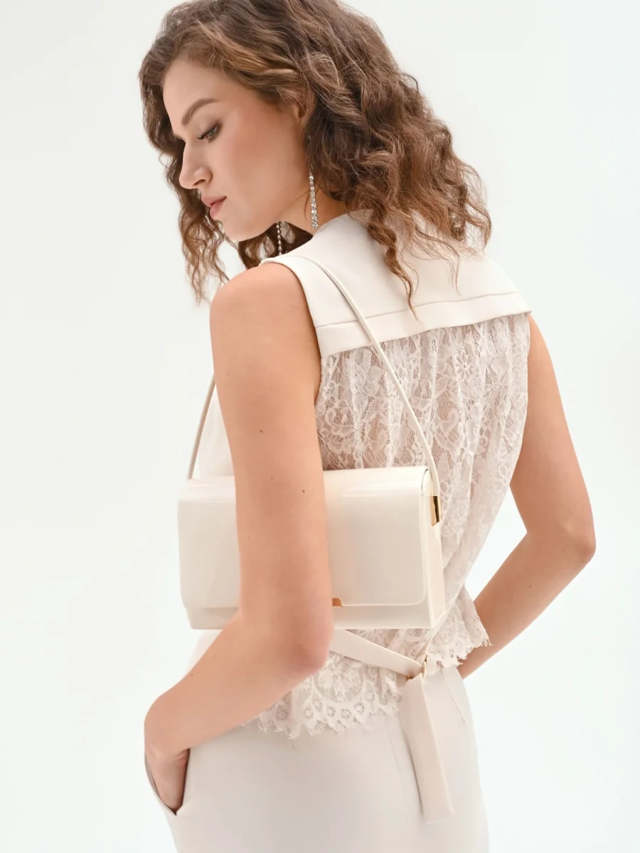 Gilet Bianco in Tessuto Fluido mano Crepe & Pizzo – Image 7