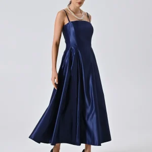 Abito a Ruota con Scollo Dritto Blu