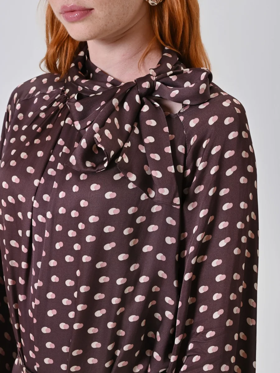 Abito chemisier a pois cioccolato con fusciacca – Image 4
