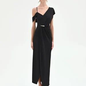 Abito lungo nero asimmetrico con dettaglio metallico