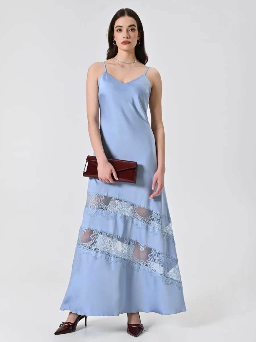 Abito in Raso Azzurro con Inserti in Pizzo – Image 7