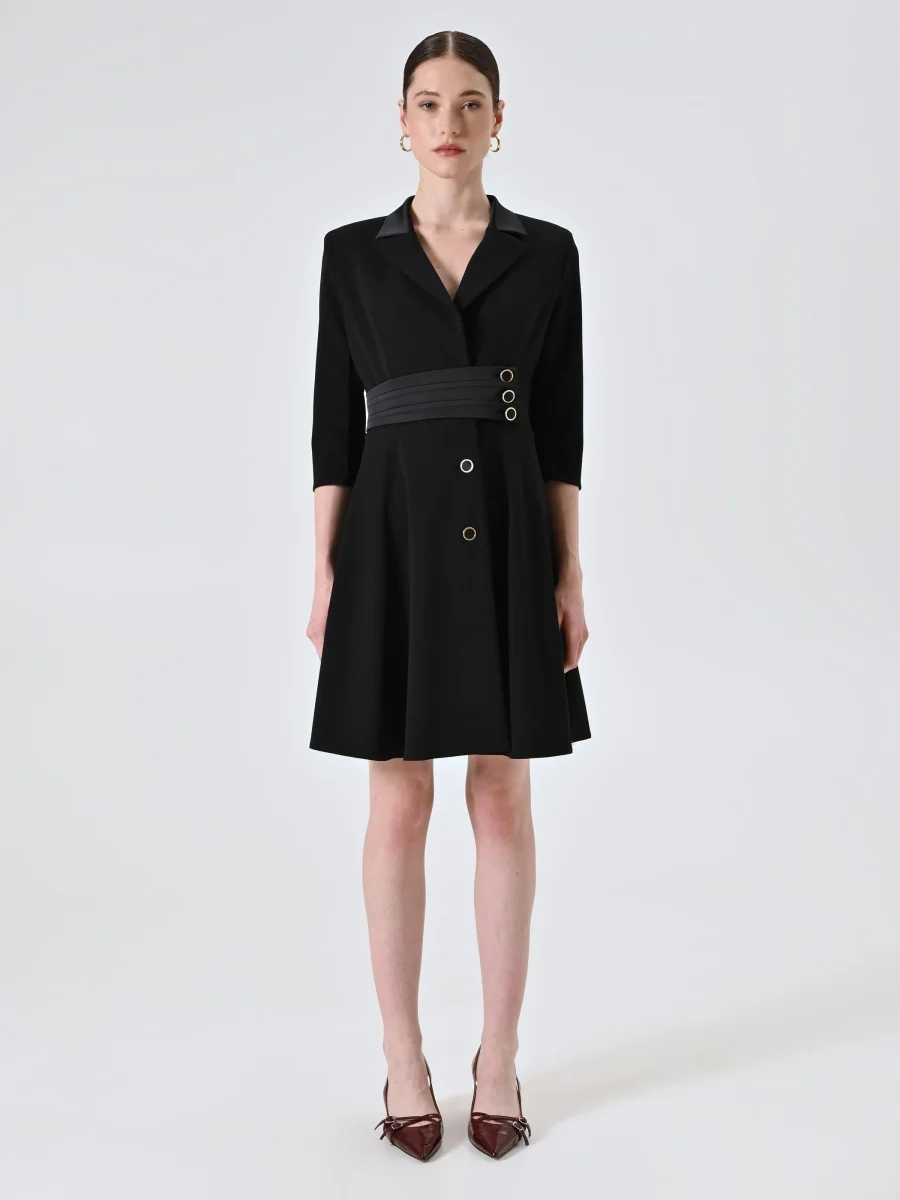 Abito Giacca Nero con Inserto in Raso – Image 2