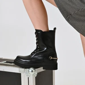 Anfibi Neri con Morsetto