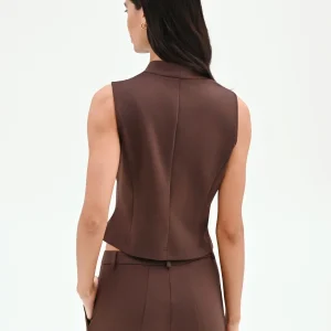 Gilet cioccolato con revers a punta