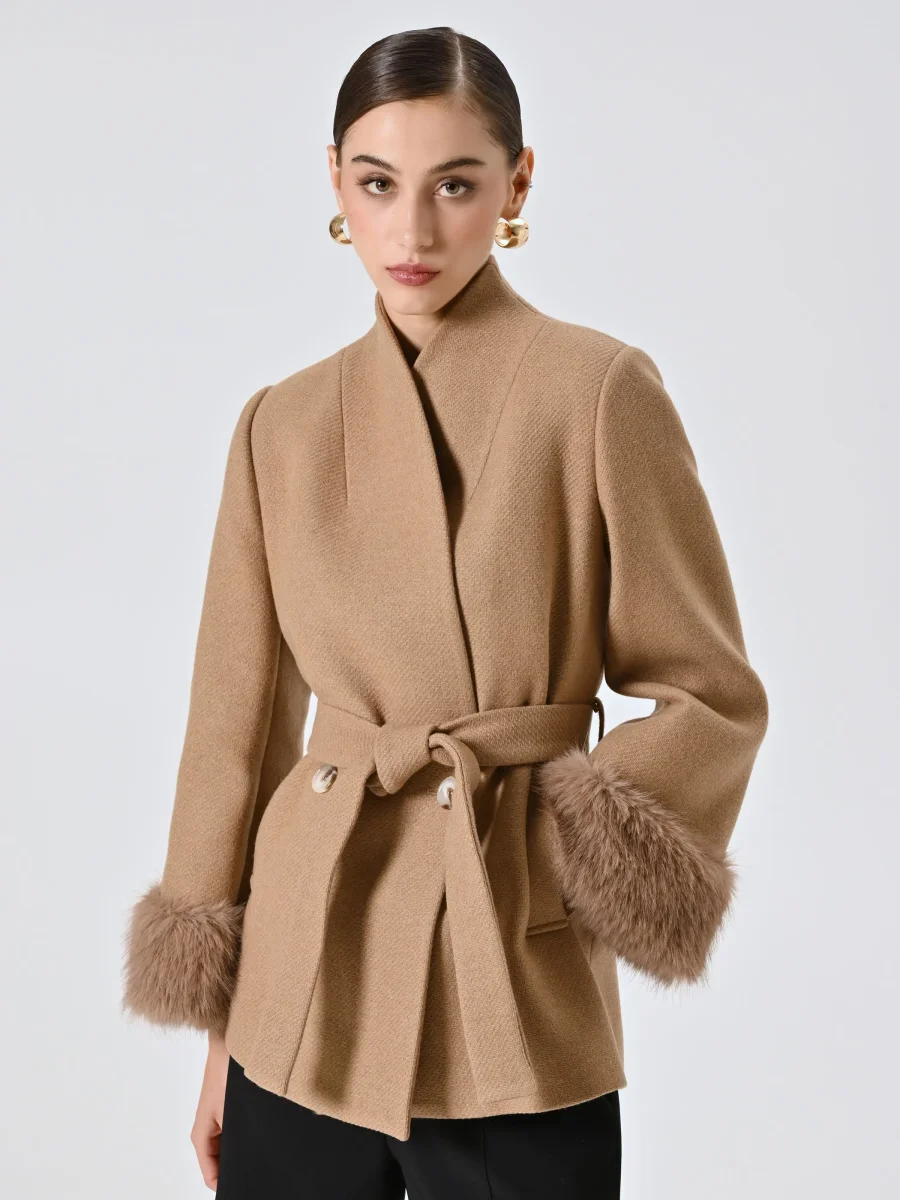 Cappotto Corto Cammello con Inserti effetto Pelliccia – Image 6