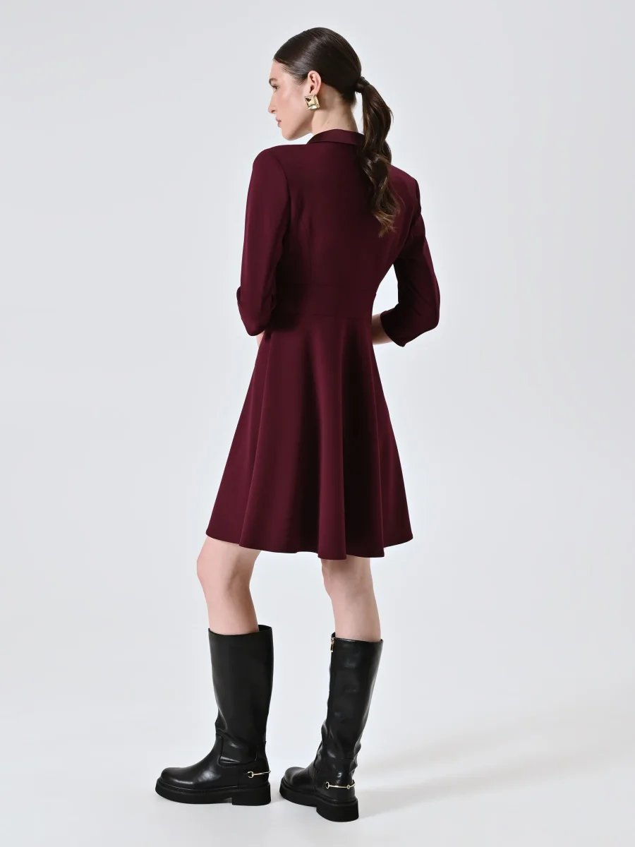 Abito Giacca Bordeaux con Inserto in Raso – Image 5